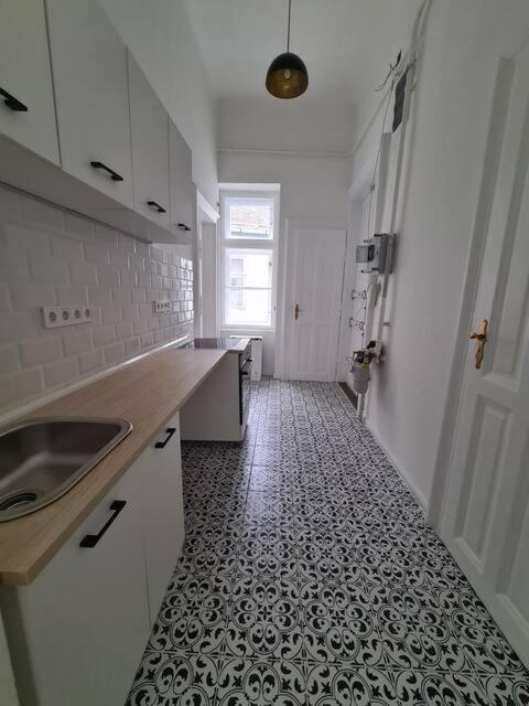 Sunny Rooms At Danube Budapest Luaran gambar